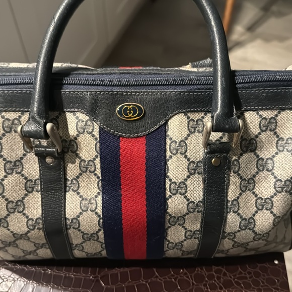Back from the spa and all pretty! ‼️‼️. GUCCI BOSTON BAG. - Picture 9 of 16